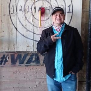 Meet your Posher, Raymond